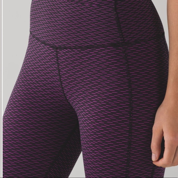 Lululemon Gear Up Crop size 2 - Picture 10 of 13